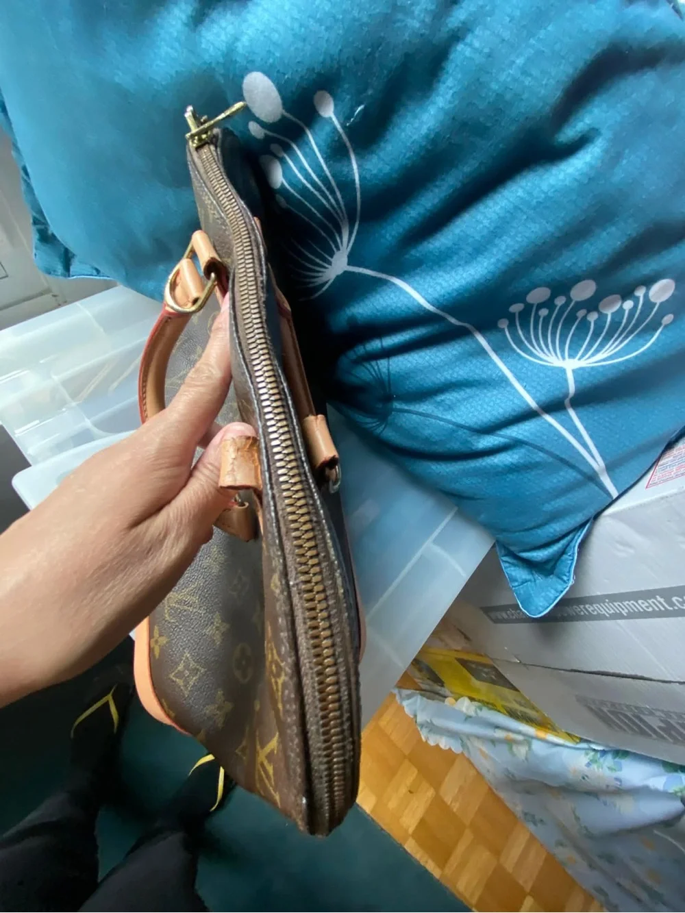 Louis Vuitton Brown Monogram Satchel with Tan Handles - Picture 14 of 16